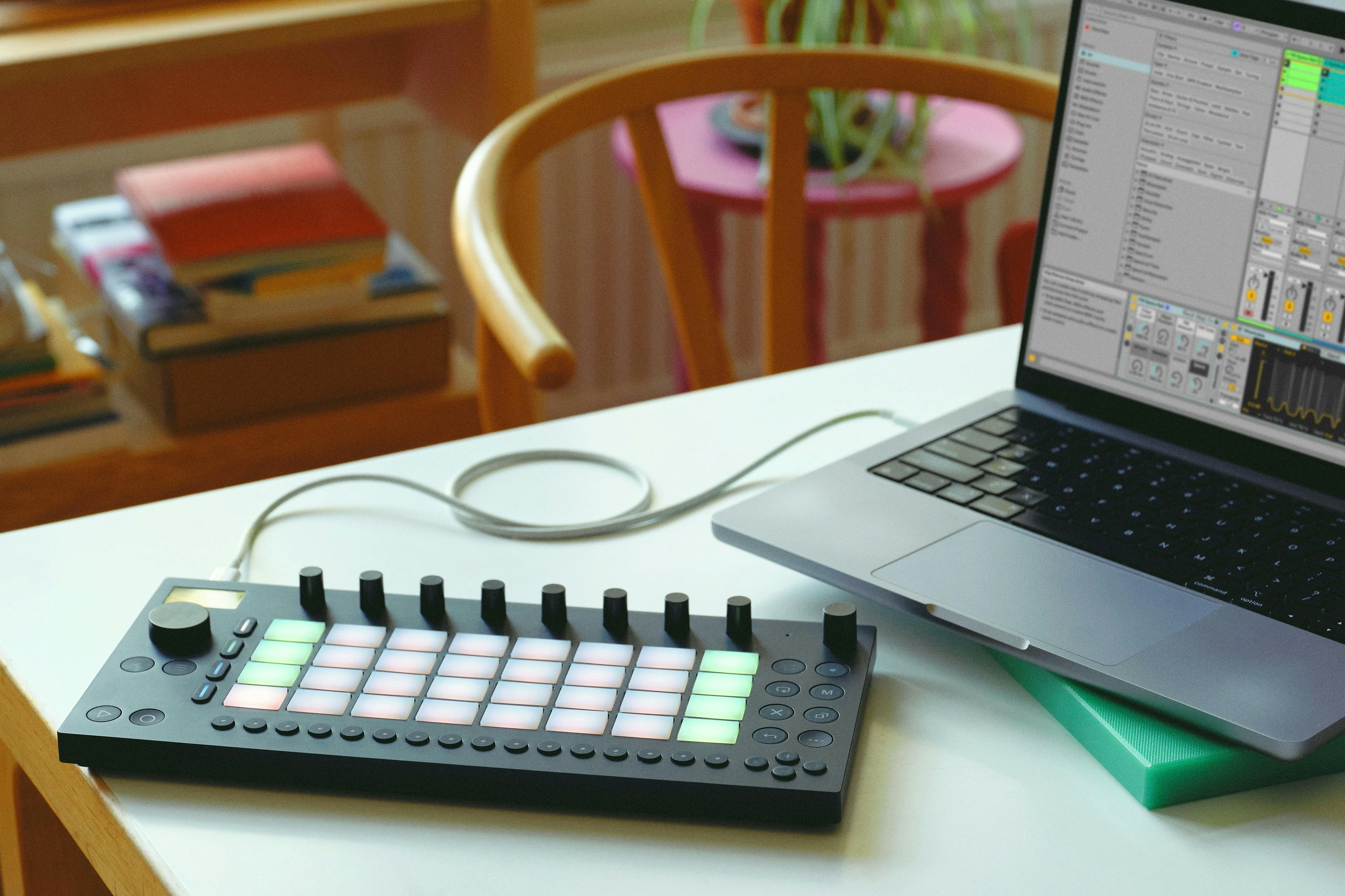 Move — a compact tool for intuitive music making | Ableton Move — a compact tool for intuitive music making | Ableton